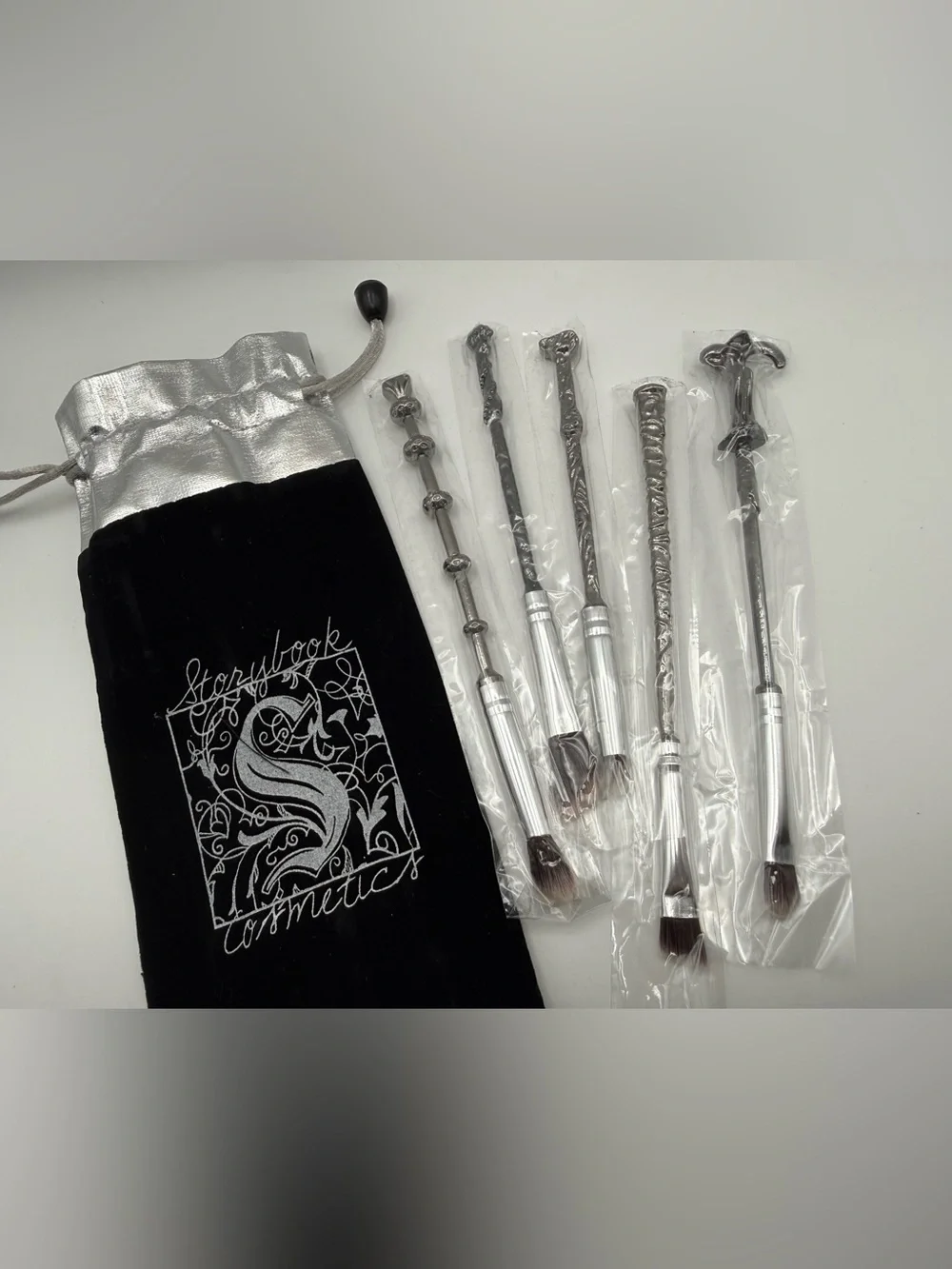 Storybook Cosmetics Wizard Wand Makeup Brush Set - 5pc Gunmetal (New in Plastic)